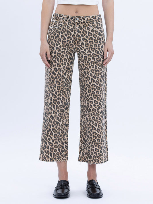 Wild Standard Jeans