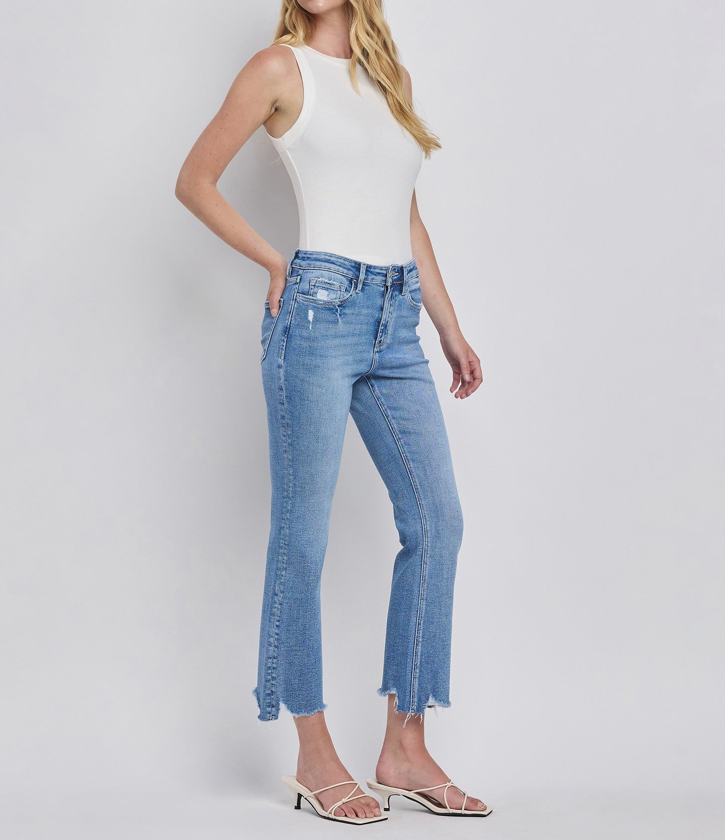 Edgy Kick Crop Jeans