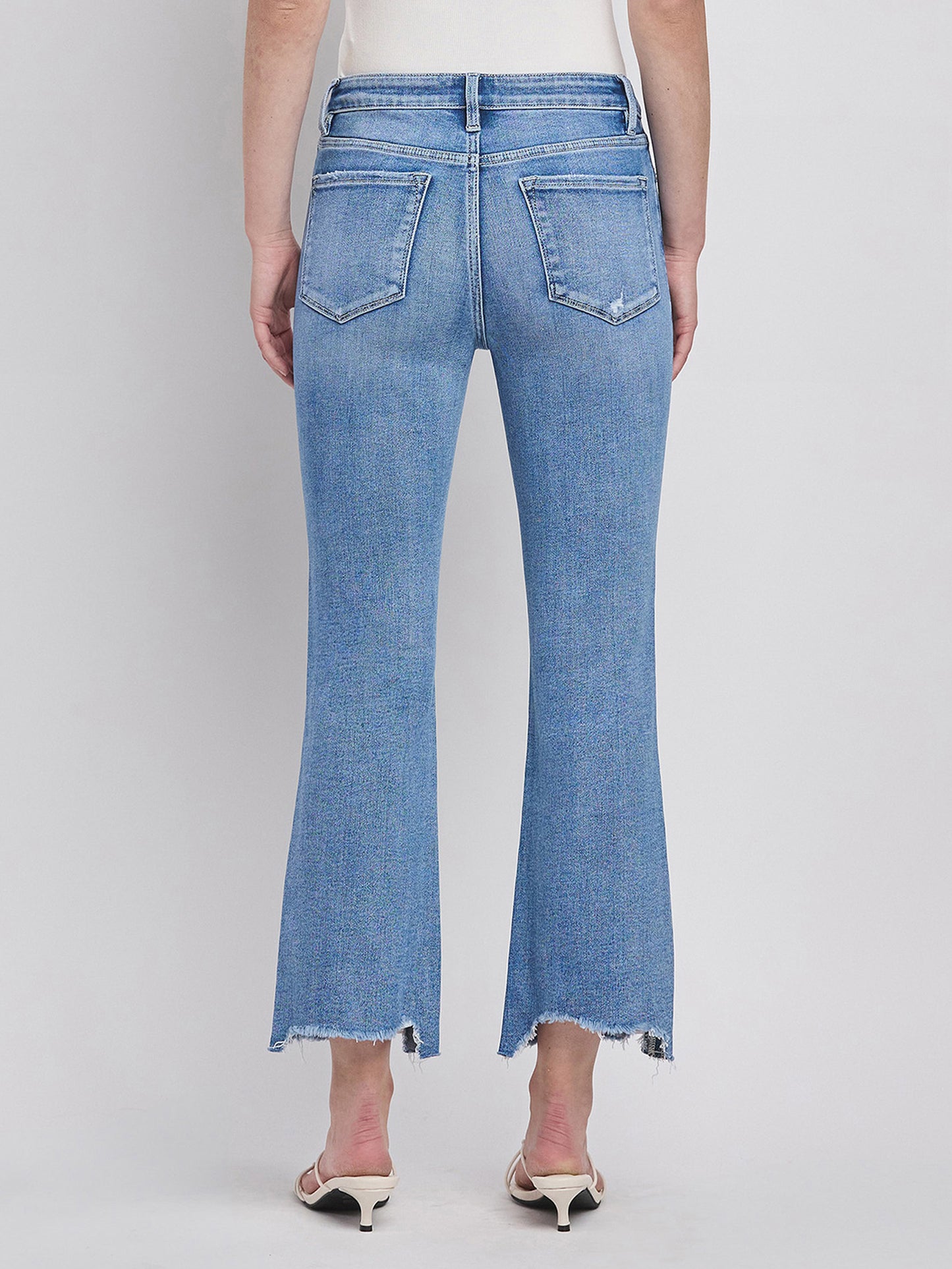 Edgy Kick Crop Jeans