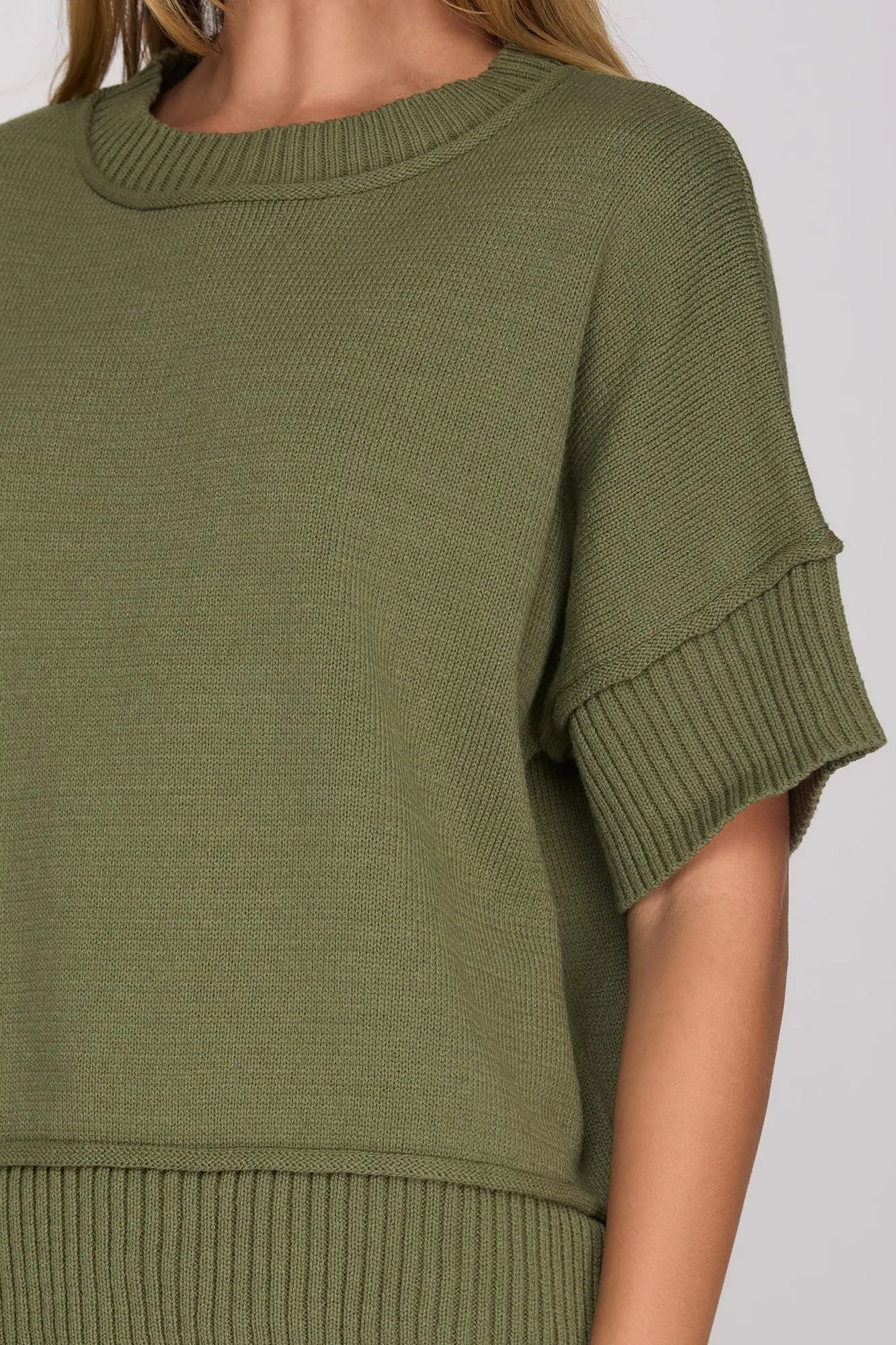 Olive Outlook Top